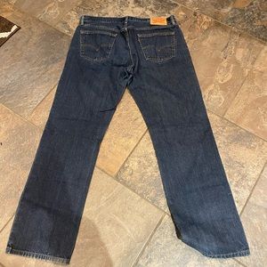 Men’s Levi jeans